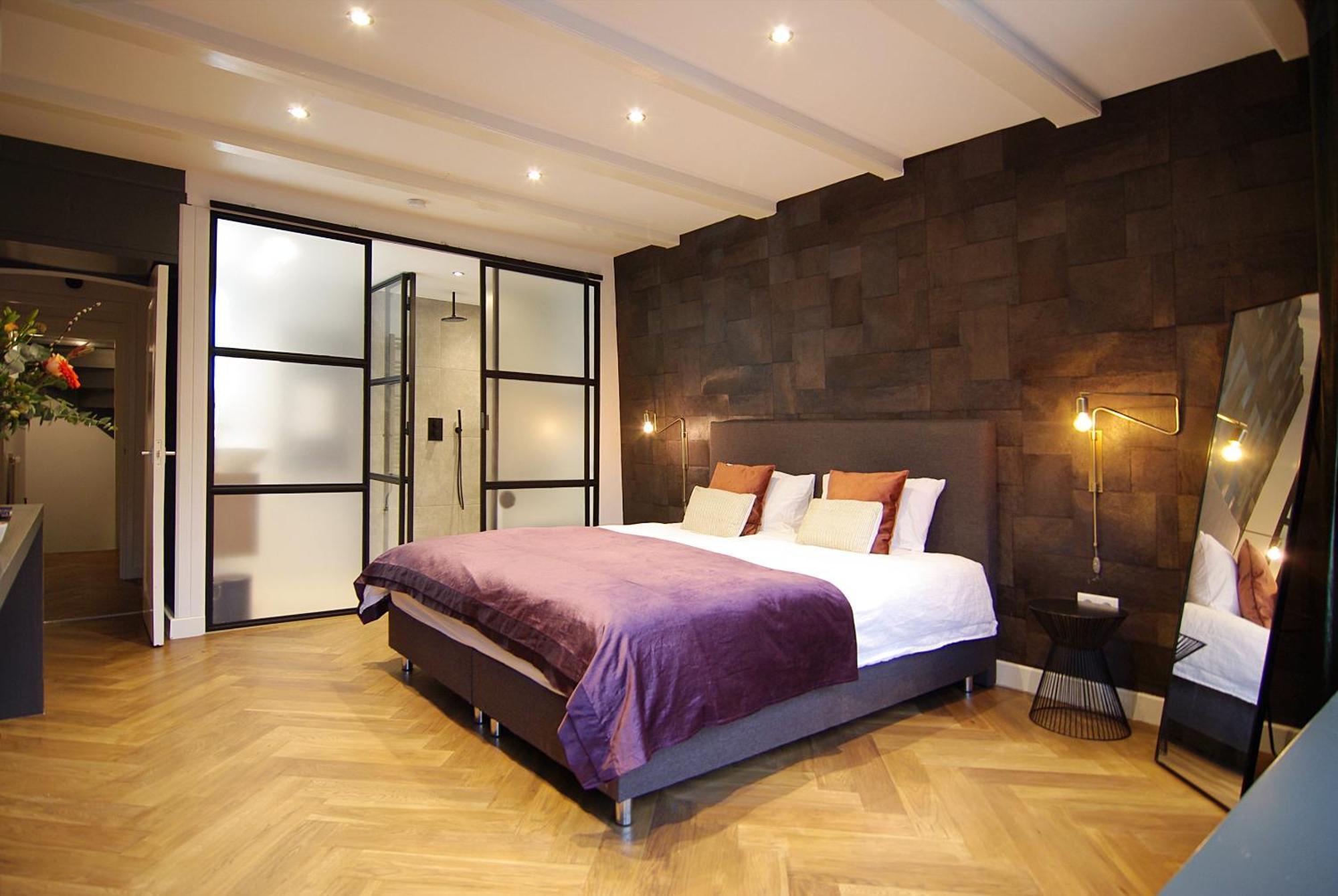 New! 2024 - The Canal Bridge Suites Amsterdam Room photo